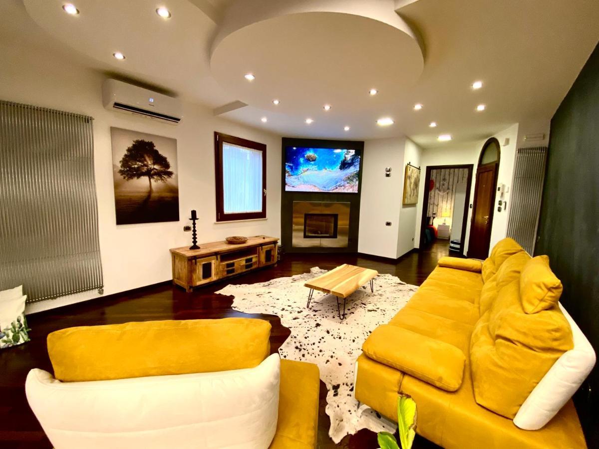 شقة Wood Luxury House بيسكارا المظهر الخارجي الصورة